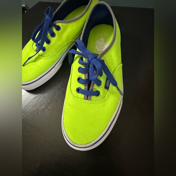 Vans neon green low top blue lace up sneakers size M6 W7.5 - Picture 3 of 10